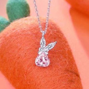 NWT Bunny Rhinestone Necklace